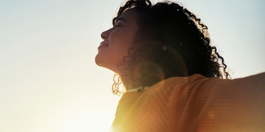 How Lemon Essential Oil Supports Mind, Mood & Skin