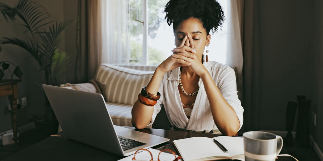 How to Manage Stress Naturally with Essential Oils